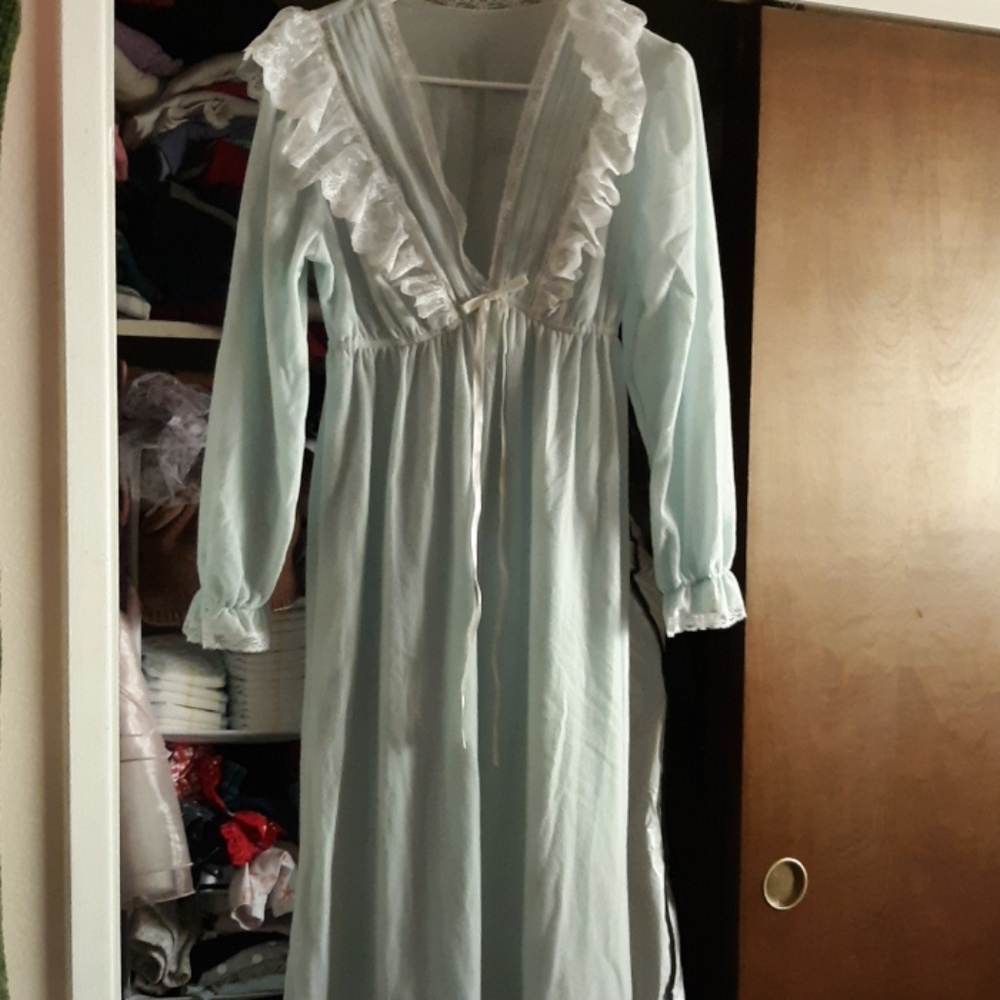 Vintage nightgown